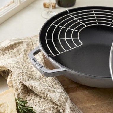 Wok in Ghisa Staub 30 cm grigio  con Coperchio | Wok Induzione Compatto