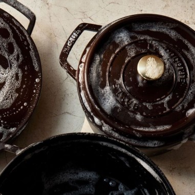 Staub cocotte tonda 28 cm Cioccolato - Outlet